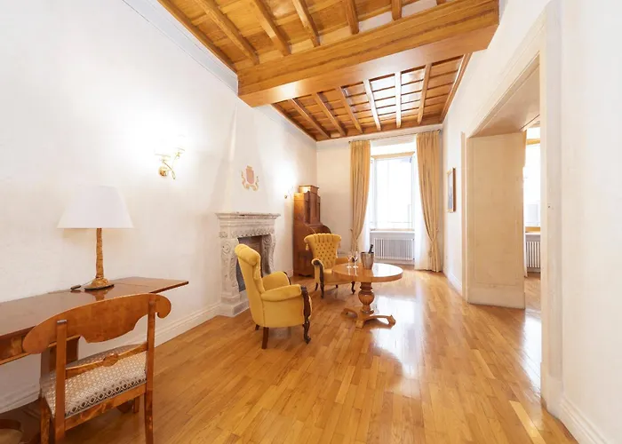 Гостевой дом Pantheon In 4*